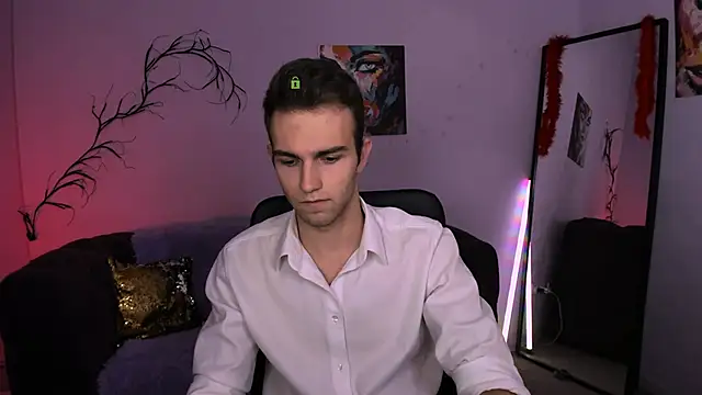 astren villo online show from 11-20-25, 08:19