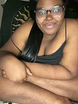 TheChubbySiren online show from 05-03-26, 01:55