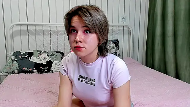 AlisiaEthen online show from 10-26-25, 06:08