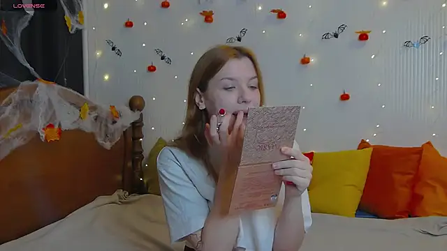 MeganNewCat online show from 10-23-25, 08:46