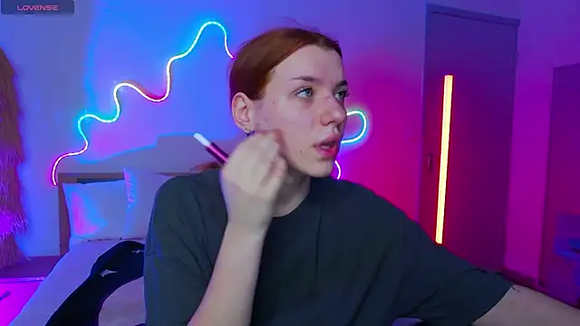 MeganNewCat online show from 11-28-25, 07:44