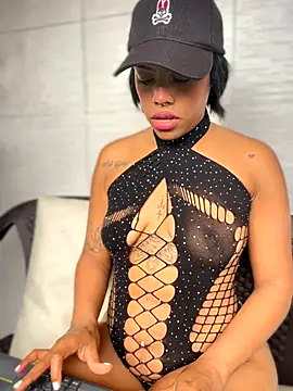 NovaFoxx online show from 11-24-25, 02:28