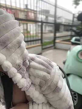 PamelaJonsom  online show from 04-23-26, 12:29