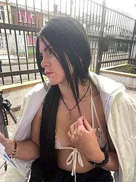 PamelaJonsom  online show from 04-28-26, 02:33