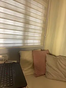 PamelaJonsom  online show from 04-29-26, 01:04