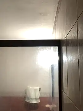 La-Gatiita-trans online show from 11-17-25, 11:10