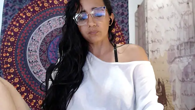 Lucyy Naugthy online show from 02-04-26, 01:33