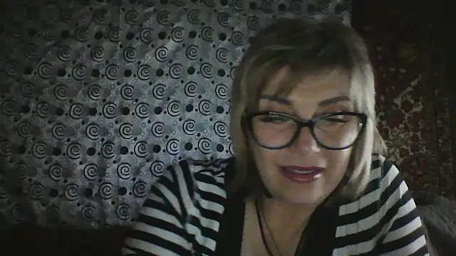 Lia Ray online show from 11-09-25, 07:45