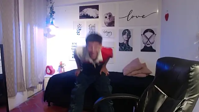 AmethystShadow17 online show from 03-12-26, 08:15