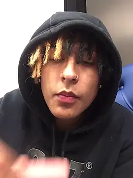 Snapshot of Jjloscooby chatting on 01-17-26, 02:49 Jjloscooby online show from 01-17-26, 02:49