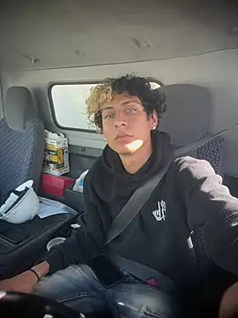 Snapshot of Jjloscooby chatting on 03-09-26, 10:47 Jjloscooby online show from 03-09-26, 10:47