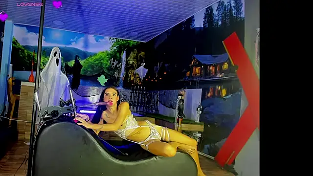 Zakura hot 25 online show from 10-17-25, 04:15