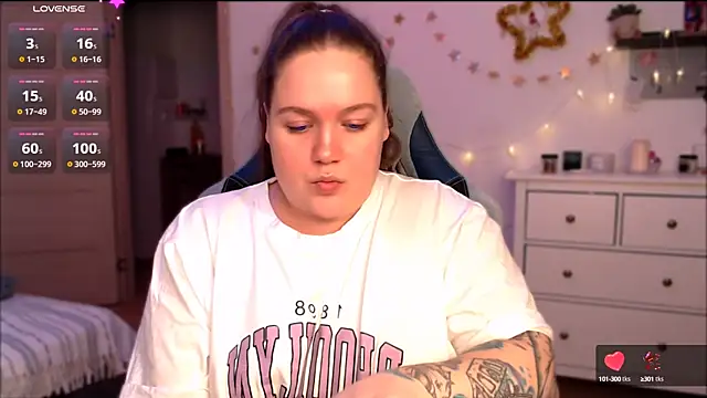 SummerTina online show from 01-10-25, 06:17