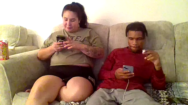 Snapshot of princefreshk chatting on 10-19-25, 04:24 princefreshk online show from 10-19-25, 04:24