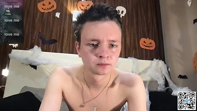 Snapshot of Logan_mett chatting on 11-02-25, 04:09 Logan mett online show from 11-02-25, 04:09