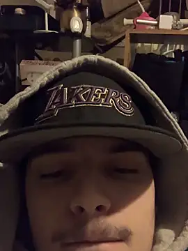 Snapshot of CarmeloA chatting on 10-29-25, 10:44 CarmeloA online show from 10-29-25, 10:44