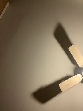 Snapshot of CarmeloA chatting on 11-08-25, 09:09 CarmeloA online show from 11-08-25, 09:09