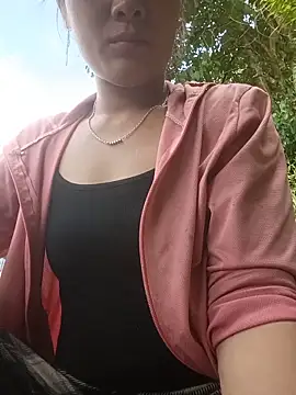 Lyssa-a online show from 06-27-26, 07:57