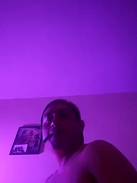 Snapshot of checheludo23 chatting on 02-07-26, 06:50 checheludo23 online show from 02-07-26, 06:50