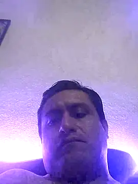 Snapshot of checheludo23 chatting on 02-20-26, 06:26 checheludo23 online show from 02-20-26, 06:26