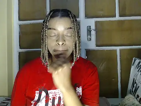 Snapshot of fifiqueen25 chatting on 11-09-25, 06:39 fifiqueen25 online show from 11-09-25, 06:39