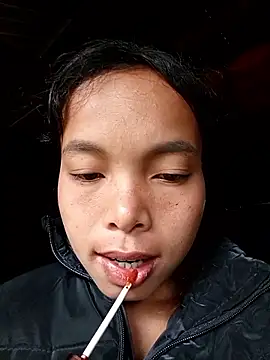 Nguyet2k4 online show from 10-21-25, 02:01