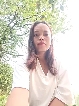 Nguyet2k4 online show from 04-16-26, 11:07