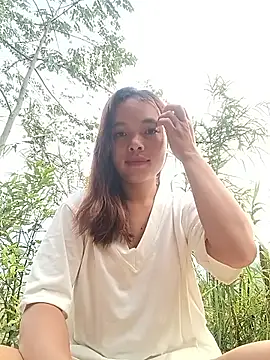 Nguyet2k4 online show from 04-22-26, 11:06