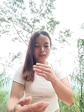 Nguyet2k4 online show from 04-23-26, 10:56