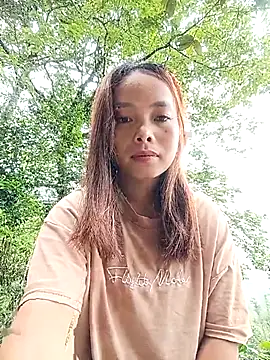 Nguyet2k4 online show from 04-27-26, 03:26