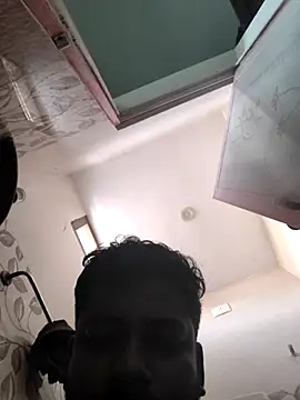 Snapshot of Vickyins480000 chatting on 10-20-25, 01:39 Vickyins480000 online show from 10-20-25, 01:39