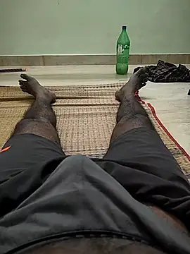 Snapshot of Vickyins480000 chatting on 10-24-25, 05:09 Vickyins480000 online show from 10-24-25, 05:09