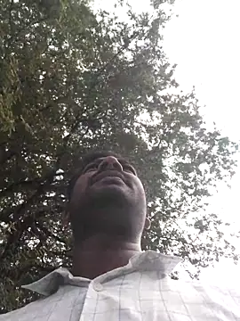 Snapshot of Vickyins480000 chatting on 11-11-25, 05:07 Vickyins480000 online show from 11-11-25, 05:07