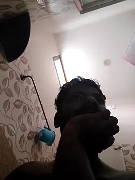 Snapshot of Vickyins480000 chatting on 11-29-25, 01:30 Vickyins480000 online show from 11-29-25, 01:30