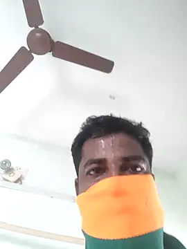 Snapshot of Vickyins480000 chatting on 12-01-25, 03:55 Vickyins480000 online show from 12-01-25, 03:55