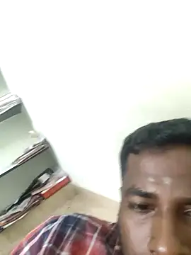 Snapshot of Vickyins480000 chatting on 02-18-26, 04:25 Vickyins480000 online show from 02-18-26, 04:25