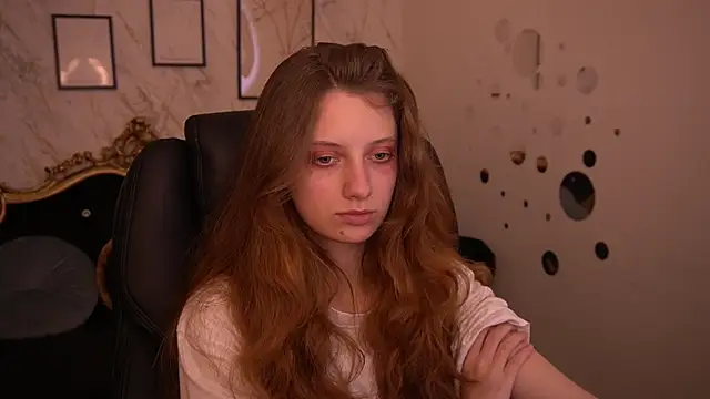 CuteeFoxy online show from 06-05-26, 12:44