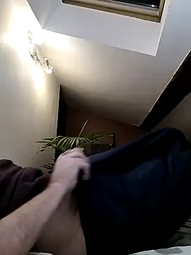 nicolaspgarnier online show from 11-28-25, 05:26