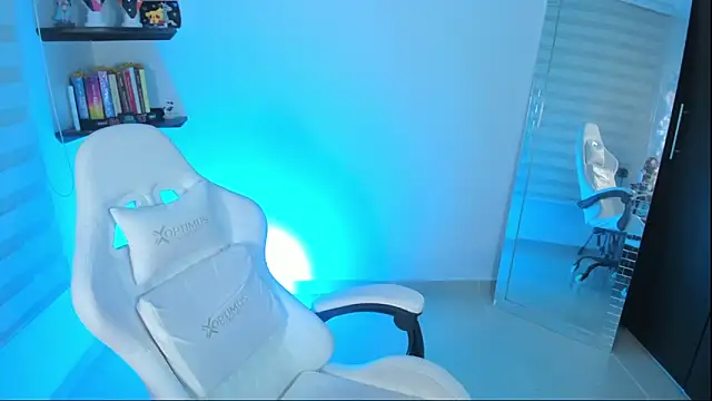 Snapshot of kittyrush_ chatting on 11-18-25, 07:02 kittyrush online show from 11-18-25, 07:02