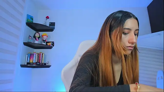 Snapshot of kittyrush_ chatting on 11-25-25, 06:24 kittyrush online show from 11-25-25, 06:24