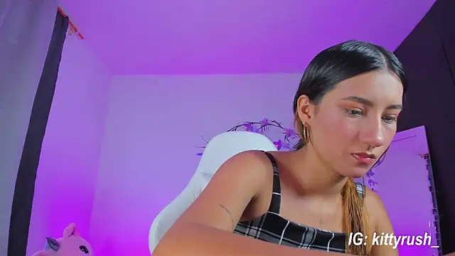 Snapshot of kittyrush_ chatting on 02-19-26, 10:39 kittyrush online show from 02-19-26, 10:39