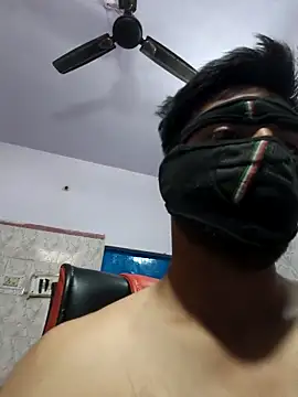 Snapshot of imyoungboymay chatting on 10-20-25, 08:26 imyoungboymay online show from 10-20-25, 08:26