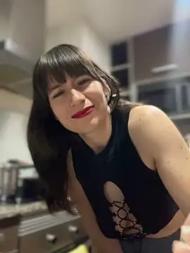 AlanaRius18 online show from 04-30-26, 01:39