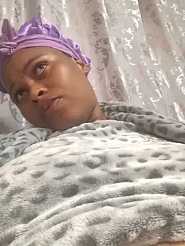 Bubbles156 online show from 04-28-26, 06:24