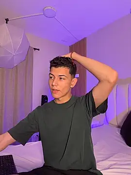 Snapshot of FireGuy_99 chatting on 02-13-26, 01:07 FireGuy 99 online show from 02-13-26, 01:07