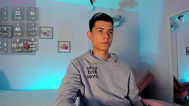 Snapshot of FireGuy_99 chatting on 04-11-26, 01:59 FireGuy 99 online show from 04-11-26, 01:59