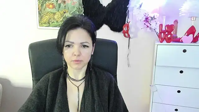 Snapshot of Mollybloom40 chatting on 02-18-26, 07:37 Mollybloom40 online show from 02-18-26, 07:37