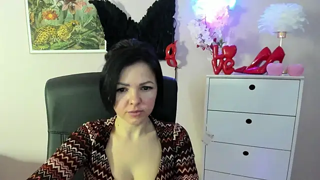 Snapshot of Mollybloom40 chatting on 03-02-26, 07:37 Mollybloom40 online show from 03-02-26, 07:37