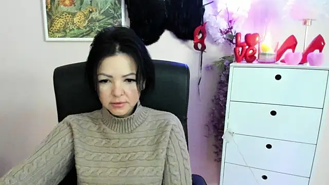 Snapshot of Mollybloom40 chatting on 03-09-26, 07:34 Mollybloom40 online show from 03-09-26, 07:34