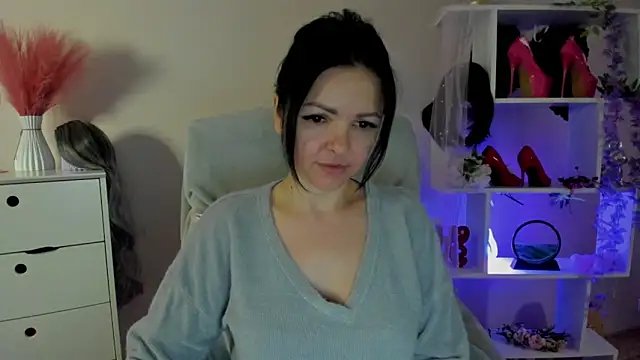 Mollybloom40 online show from 04-29-26, 05:30